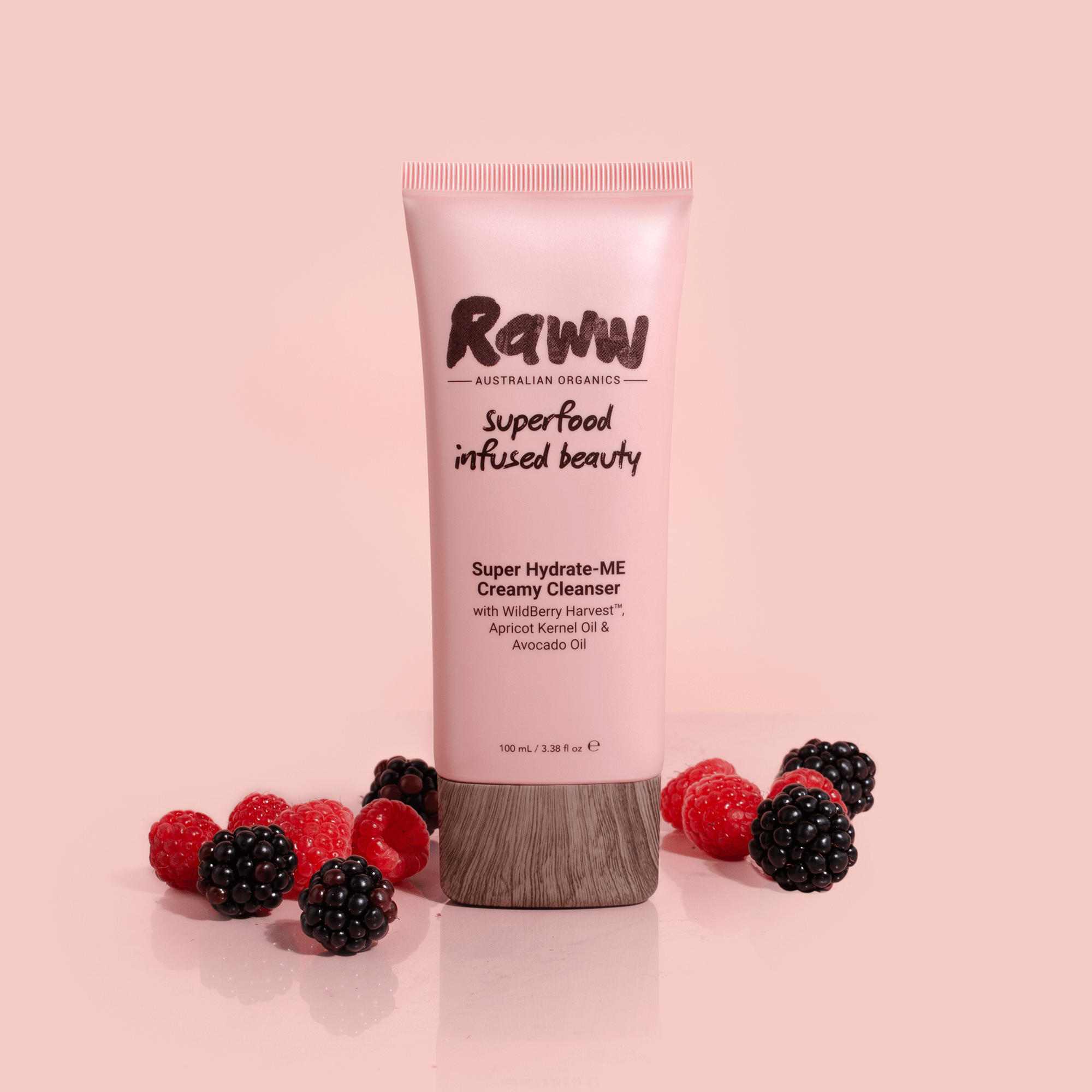 Super Hydrate-ME Creamy Cleanser | RAWW Cosmetics | Lifestyle 01