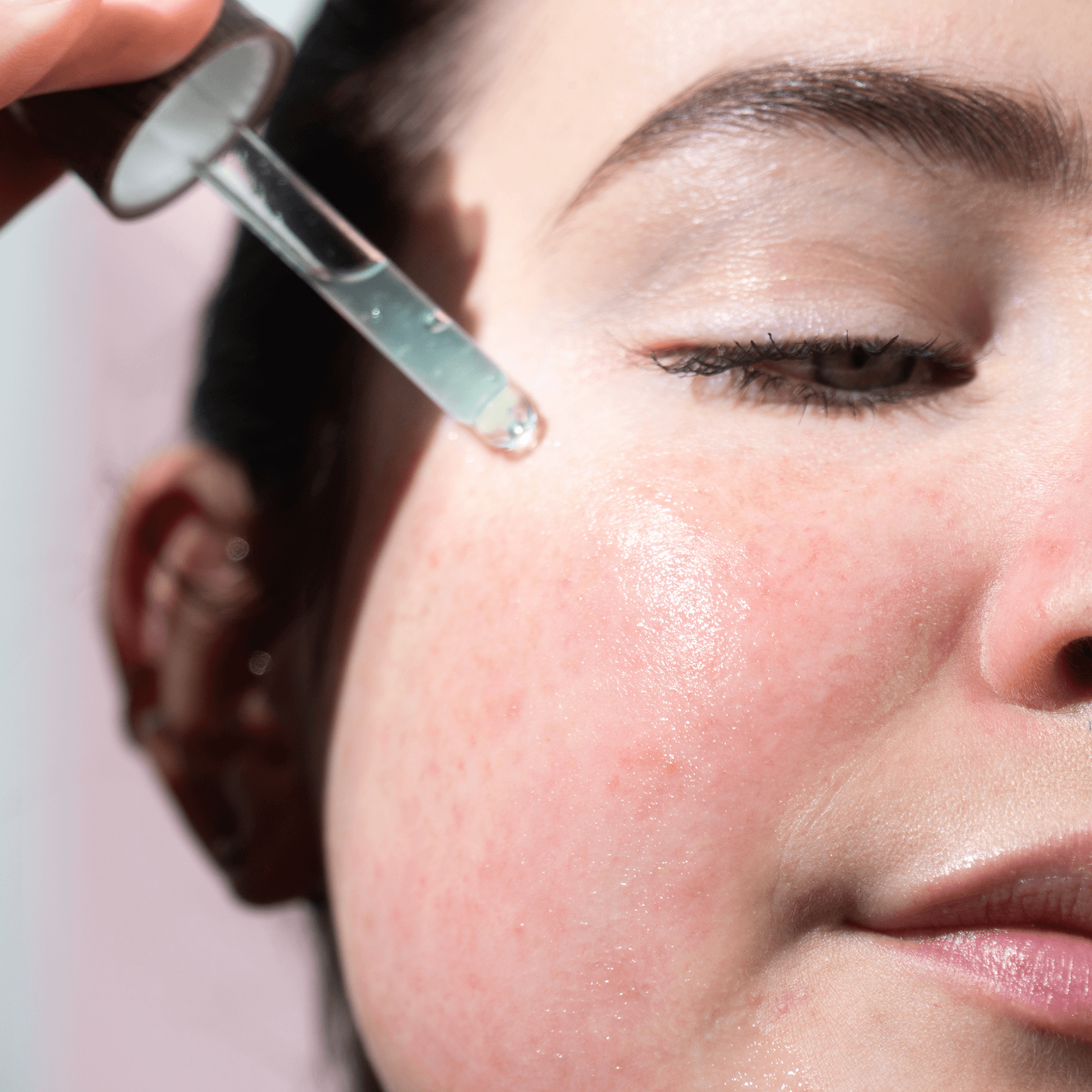 Dew Drop Hydrating Serum | RAWW Cosmetics | Lifestyle 02